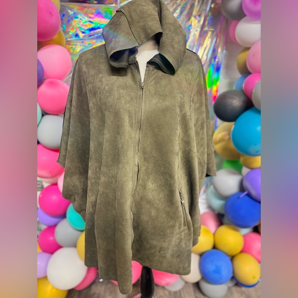 Miilla Olive Green Faux Suede Hooded Zip Poncho • Size M